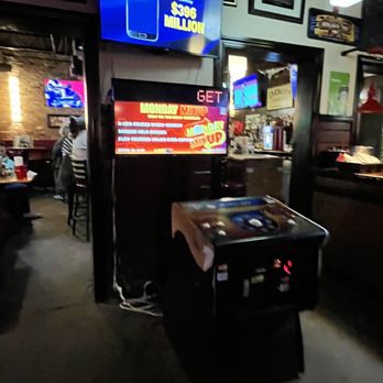 DiOrio's Pizza & Pub - Sports Bars Near Me - Louisville, Kentucky DiOrio's Pizza & Pub - Sports Bars Near Me - Louisville, Kentucky