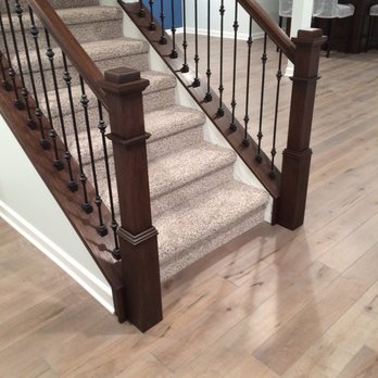Select Flooring Design - Maple hardwood floor and carpet on stairs - Carpeting Near Me - Saline, Michigan