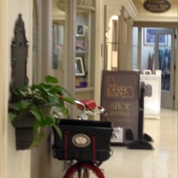Outside of Derek's Shoe Repair