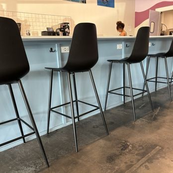 Modern Berry - Counter seats - Juice Bars & Smoothies Near Me - Oklahoma City, Oklahoma Modern Berry - Counter seats - Juice Bars & Smoothies Near Me - Oklahoma City, Oklahoma
