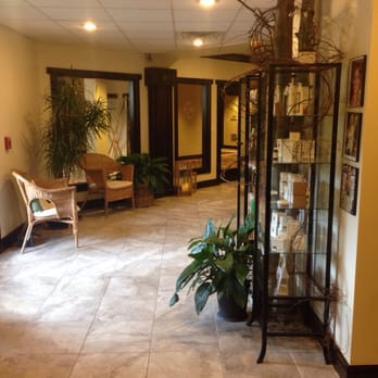 Manor Vail - The lobby area - Massage Near Me - Vail, Colorado