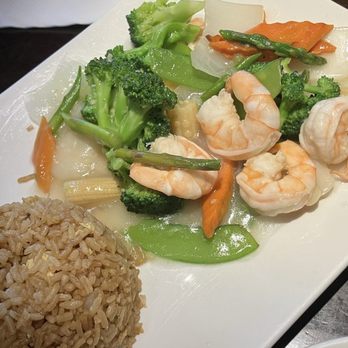 DING Asian Fusion - Shrimp with Vegetable - Lunch Special - Asian Fusion Near Me - Bethany, Oklahoma