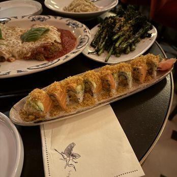 Luella - Spicy salmon avocado roll - had interesting citrus flavor - Steakhouses Near Me - Atlanta, Georgia