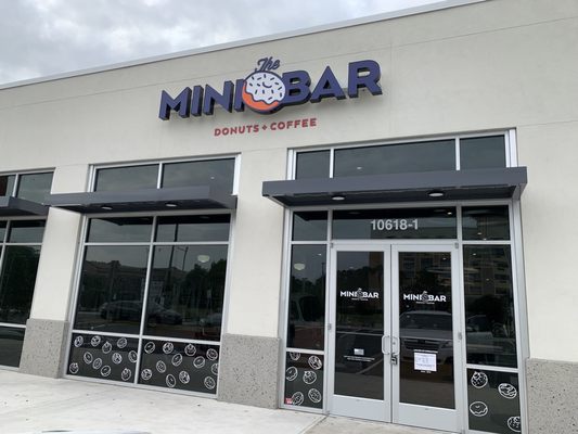 The Mini Bar by null