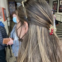 One of my favorite hair clips I bought from this place, in half up half down hair do.