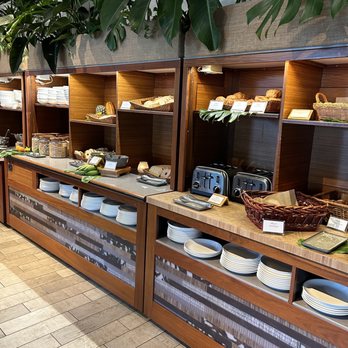Orchid Court - The oatmeal, cereal and toast station - Breakfast & Brunch Near Me - Kohala Coast, Hawaii