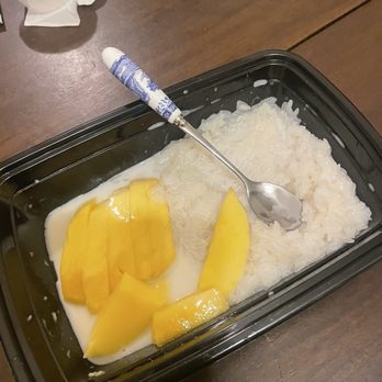 PaPa Thai Cuisine - Mango Sticky Rice - Thai Near Me - New York, New York