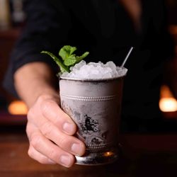 Chulapio Cocktails & Crepes  - Moscow mule cocktail