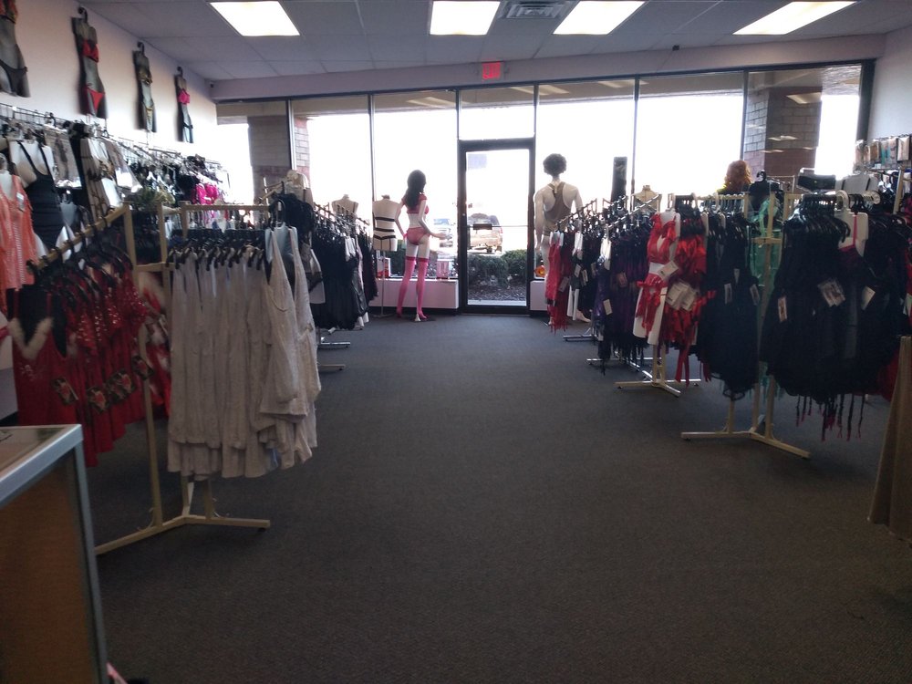 DOCTOR JOHN’S LINGERIE AND NOVELTY BOUTIQUE 3899 Veterans Memorial