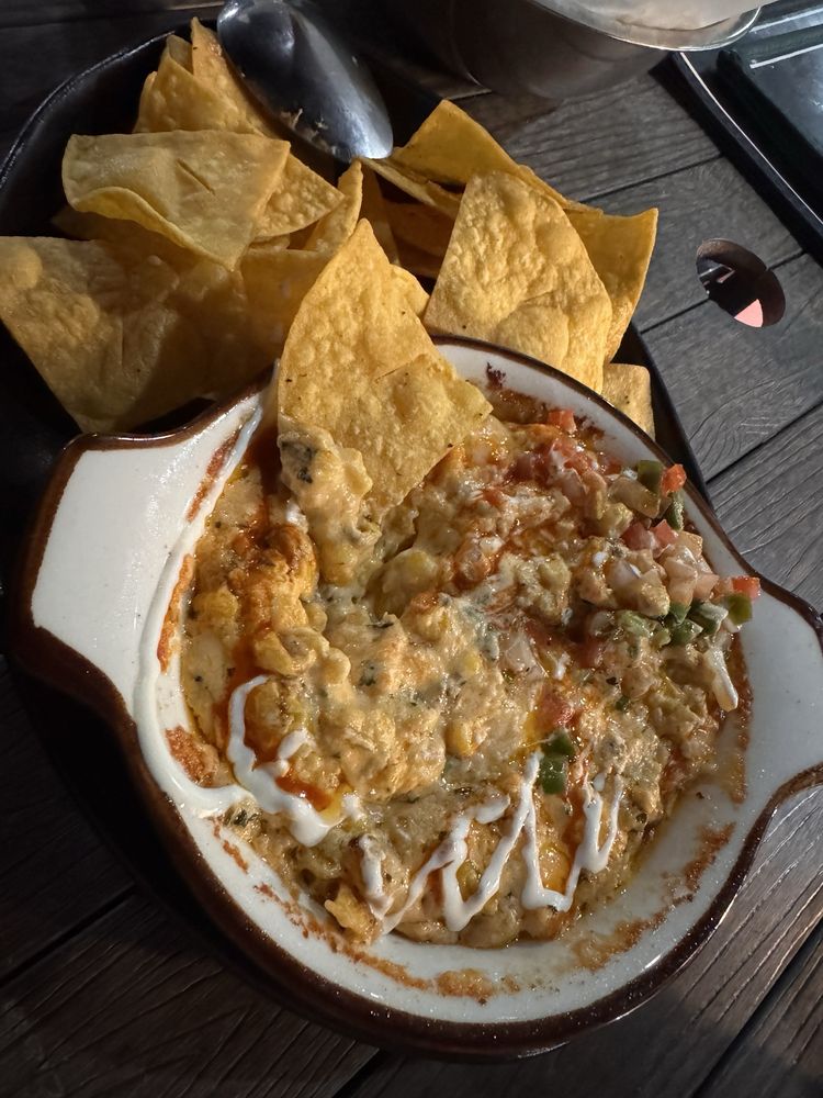 Luna Rosa Cocina & Cantina