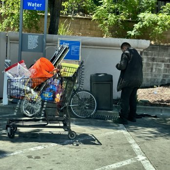 Chevron - Good place to not get air in your tires. - Gas Stations Near Me - Walnut Creek, California Chevron - Good place to not get air in your tires. - Gas Stations Near Me - Walnut Creek, California