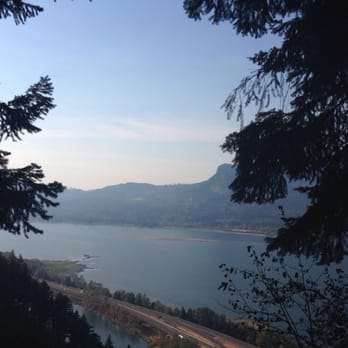Multnomah Falls - View from the top - Hiking Near Me - Bridal Veil, Oregon Multnomah Falls - View from the top - Hiking Near Me - Bridal Veil, Oregon