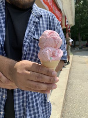 Lone Oak Ice Cream by null