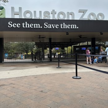 Houston Zoo - Zoos Near Me - Houston, Texas Houston Zoo - Zoos Near Me - Houston, Texas