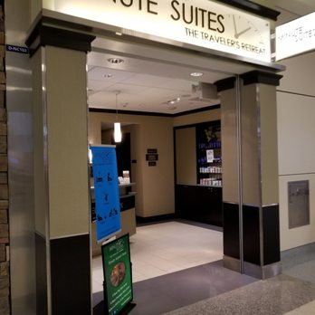 Minute Suites - Entrance. - Airport Lounges Near Me - Dallas, Texas