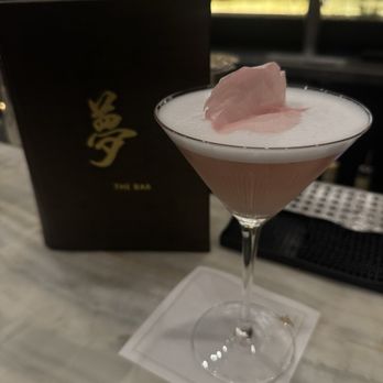 Yume Sushi Bar - Rose Lychee Saketini - Sushi Bars Near Me - Calabasas, California