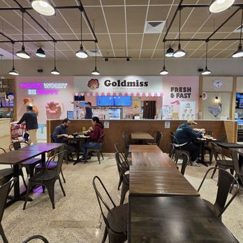 GoldMiss - Hot Dogs Near Me - Fairfax, Virginia GoldMiss - Hot Dogs Near Me - Fairfax, Virginia