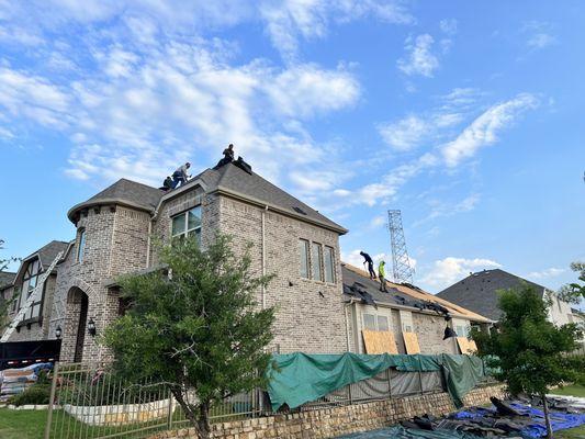 Three Points Roofing and Solar