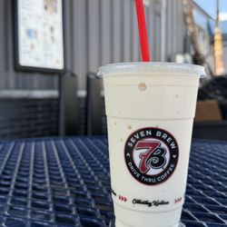 7 Brew Coffee - Mango  / Piña Colada Shake