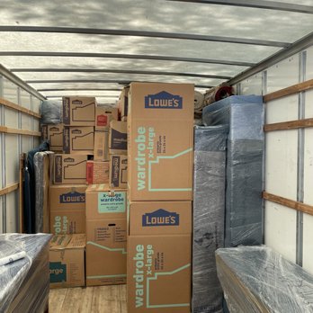 Men Moving Mountains - Movers Near Me - Boone, North Carolina