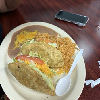 Rosie's - Very good, hardshell, tacos, rice, and beans - Mexican Near Me - Yucaipa, California