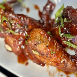 IO Godfrey Lounge - Korean Wings