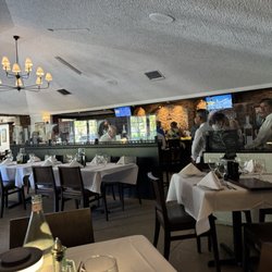 Portobello Cucina Italiana - Dining area, very well staffed
