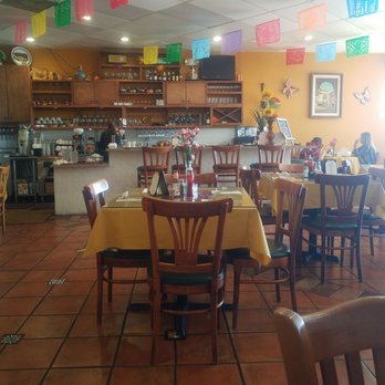 Maria's Restaurant - No crowds for weekday breakfast. - Mexican Near Me - Simi Valley, California