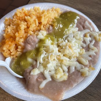 Taqueria El Asadero - Rice and beans with cheese and salsa verde - Mexican Near Me - Chicago, Illinois Taqueria El Asadero - Rice and beans with cheese and salsa verde - Mexican Near Me - Chicago, Illinois