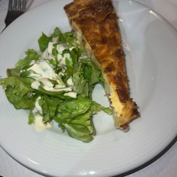 Le Maximilien - Salad and quiche - Brasseries Near Me - Paris, 75