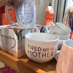 Francesca's Collections - Mom mugs