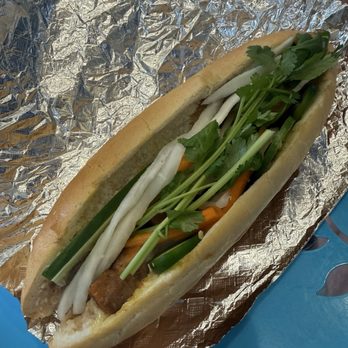 Banh Mi Paradise - Tofu bahn mi - Vietnamese Near Me - Honolulu, Hawaii
