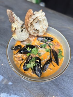 Slowly Restaurant and Lounge by null