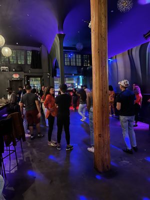 Zanzi Oakland by null