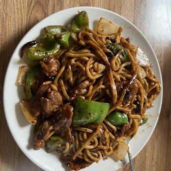 Chang Luong - Chili Pepper Beef Chow Mein - Chinese Near Me - Berkeley, California