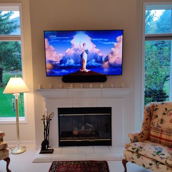 Interactive Home Madison - Clean and elegant. - TV Mounting Near Me - Madison, Wisconsin Interactive Home Madison - Clean and elegant. - TV Mounting Near Me - Madison, Wisconsin