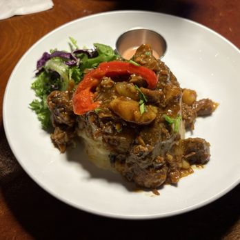 El Rancho - Mofongo de yuca relleno de carne guisada - Latin American Near Me - Caguas, Puerto Rico