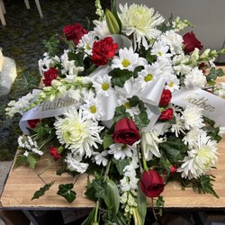 Halsey's Country Flowers - Casket piece