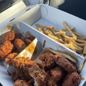 Buffalo Wild Wings - Chicken Wings Near Me - Sanford, North Carolina