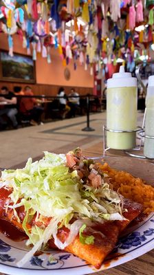 Luis's Taqueria by null