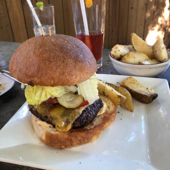 Public House Temecula - Kobe burger - New American Near Me - Temecula, California