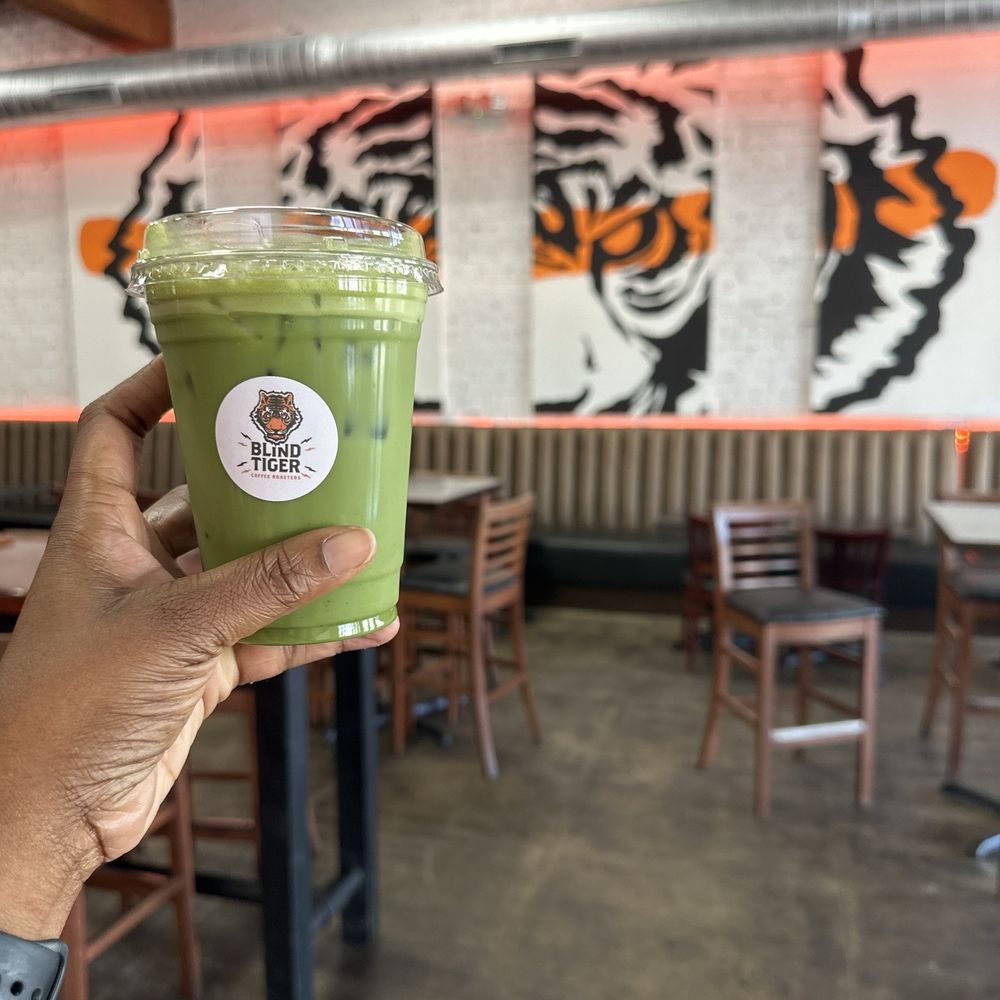 Blind Tiger Coffee Roasters - 16 ounce Matcha with almond milk and lavender - Coffee & Tea Near Me - Tampa, Florida