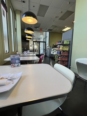 Reggie's Deli & Cafe by null