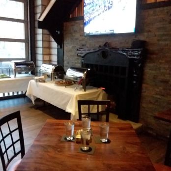 Foundry Kitchen and Bar - Part room at the Foundry! - Gastropubs Near Me - Elyria, Ohio