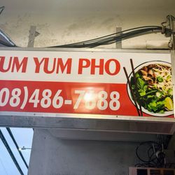 Yum Yum Pho - Signage above