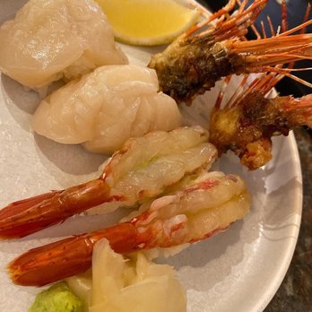 Samurai Sushi - Ebi shrimp and scallops ! Yum - Japanese Near Me - East Rutherford, New Jersey