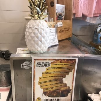 Maui Pineapple Store - In store - Accessories Near Me - Lahaina, Hawaii