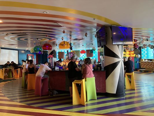 Wonder Bar by null