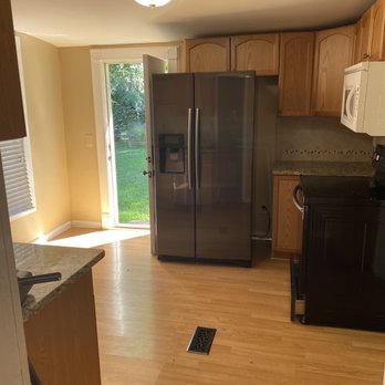 Century 21 Legacy - Home left immaculate! - Real Estate Agents Near Me - Johnson City, Tennessee Century 21 Legacy - Home left immaculate! - Real Estate Agents Near Me - Johnson City, Tennessee