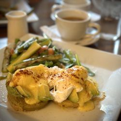 Farm Bell Kitchen - Ofelia's Benedict: SO GOOD